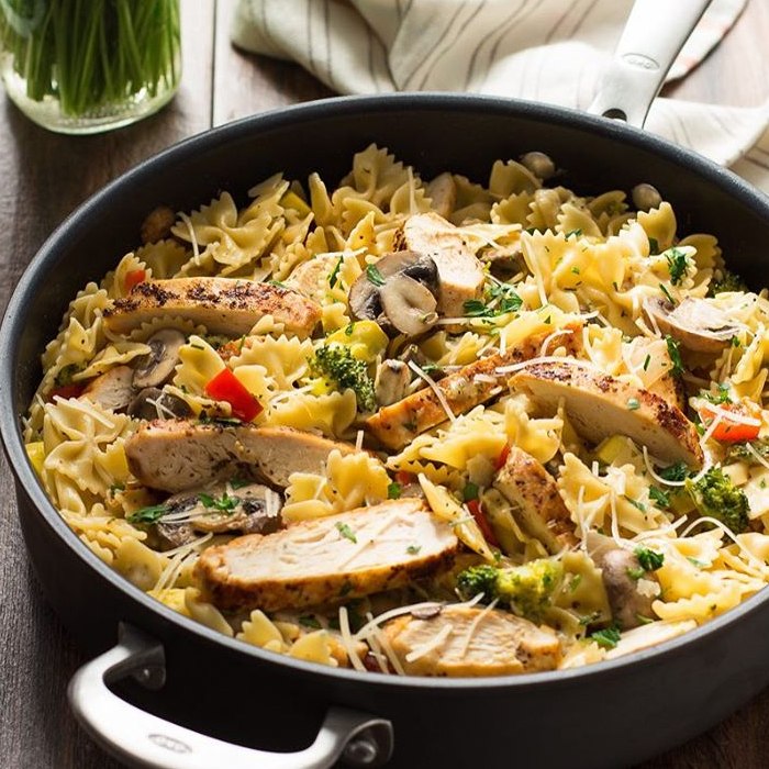 Image of Chicken Alfredo Primavera